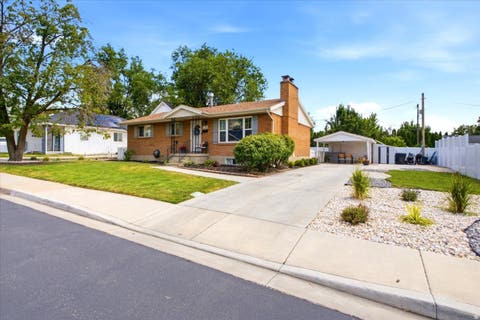 Tiny photo for 126 E 200 N, Bountiful, UT 84010 (MLS # 2169357)