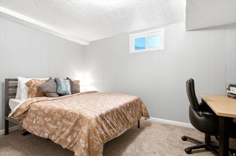 Tiny photo for 126 E 200 N, Bountiful, UT 84010 (MLS # 2169357)