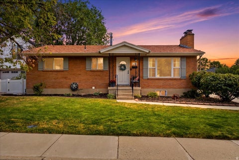 Photo of 126 E 200 N, Bountiful, UT 84010 (MLS # 2169357)