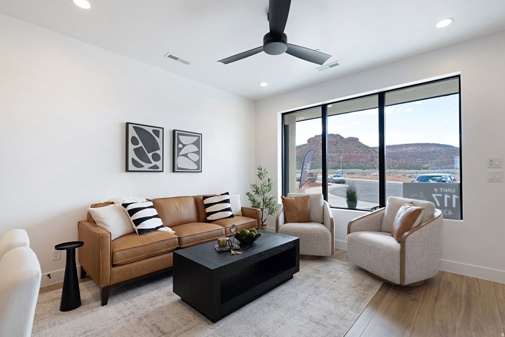 Photo of 400 S MOKI DR #I-1, Kanab, UT 84741 (MLS # 2186487)