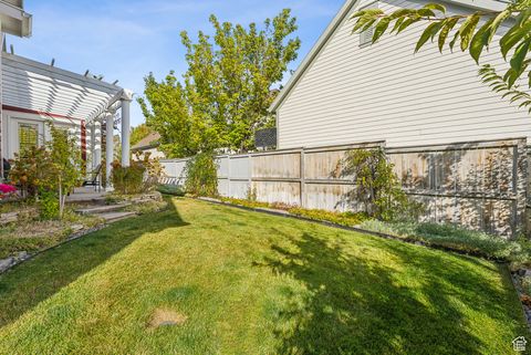 Tiny photo for 4627 W ZIG ZAG RD, South Jordan, UT 84009 (MLS # 2079443)