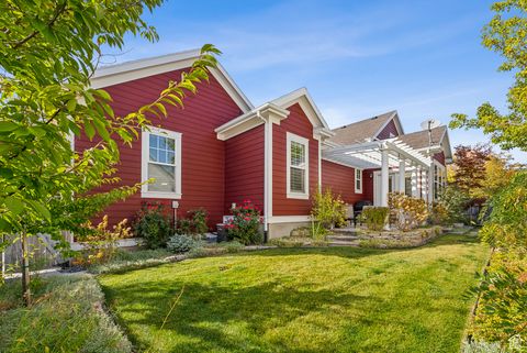 Tiny photo for 4627 W ZIG ZAG RD, South Jordan, UT 84009 (MLS # 2079443)