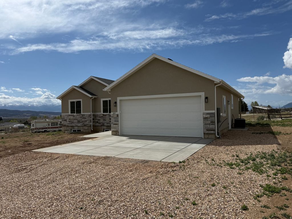Photo of 857 W 300 N, Fountain Green, UT 84632 (MLS # 2155918)