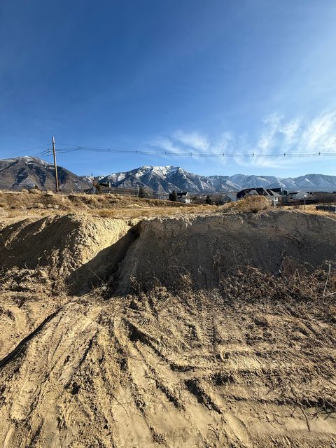 Tiny photo for 1343 S 370 E, Salem, UT 84653 (MLS # 2134180)