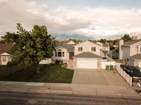 Tiny photo for 5906 S 4075 W, Roy, UT 84067 (MLS # 2151326)