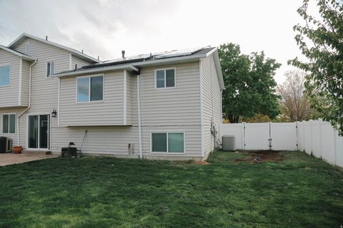 Tiny photo for 5906 S 4075 W, Roy, UT 84067 (MLS # 2151326)