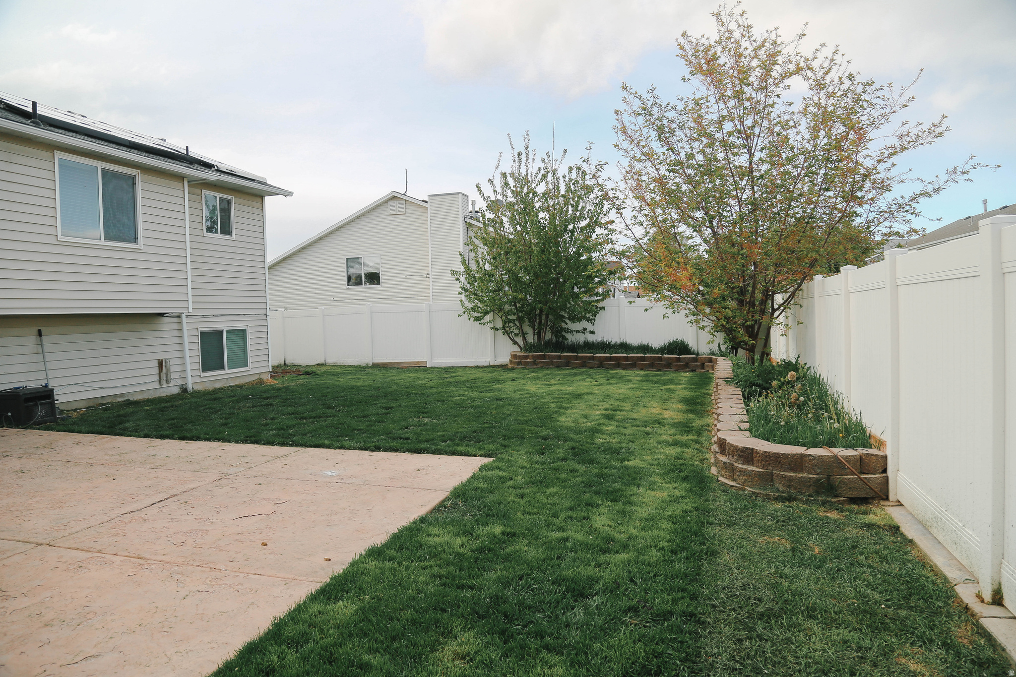 ALAND OF HONEY - Residential