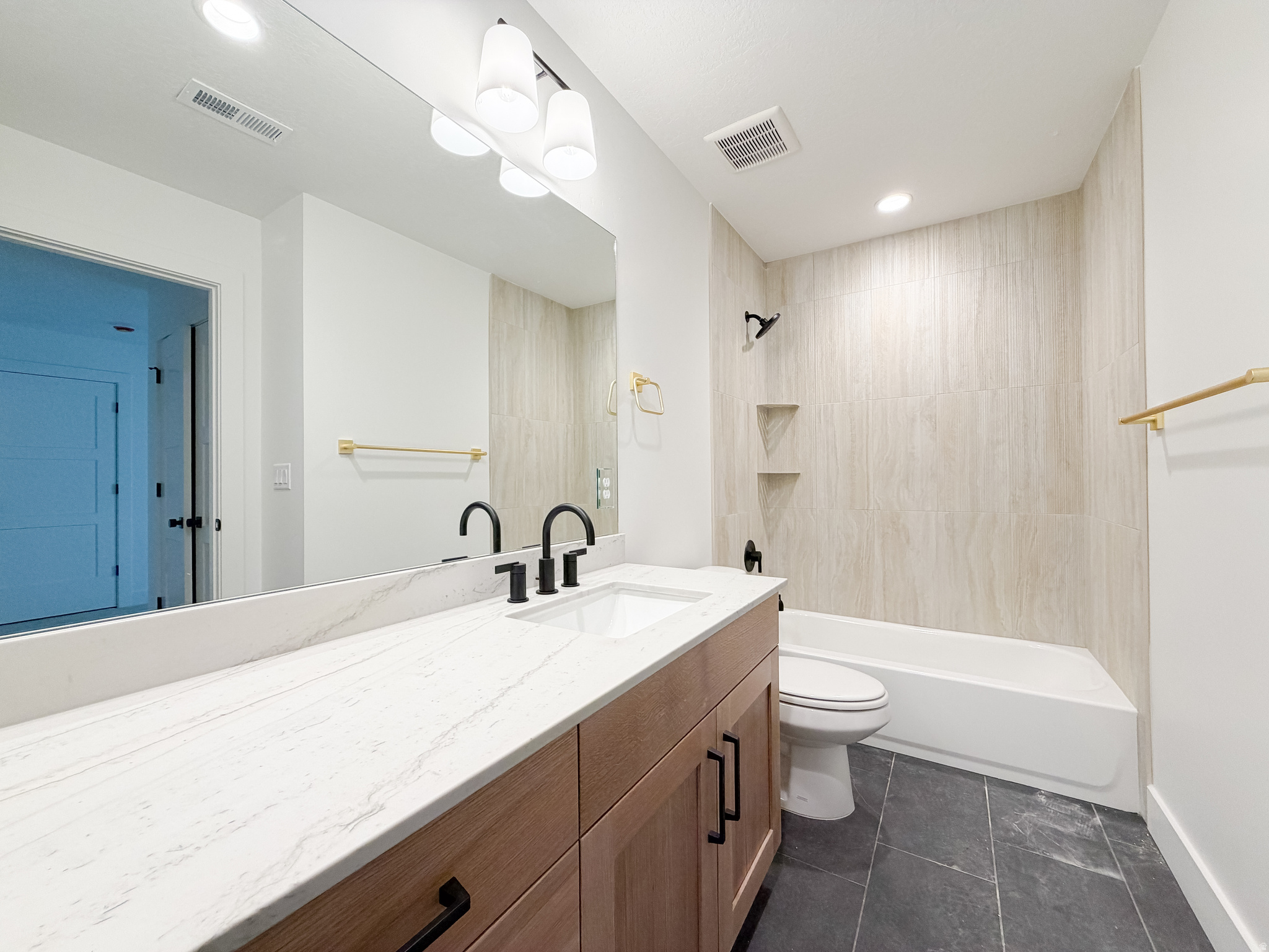 FOX CANYON - Residential