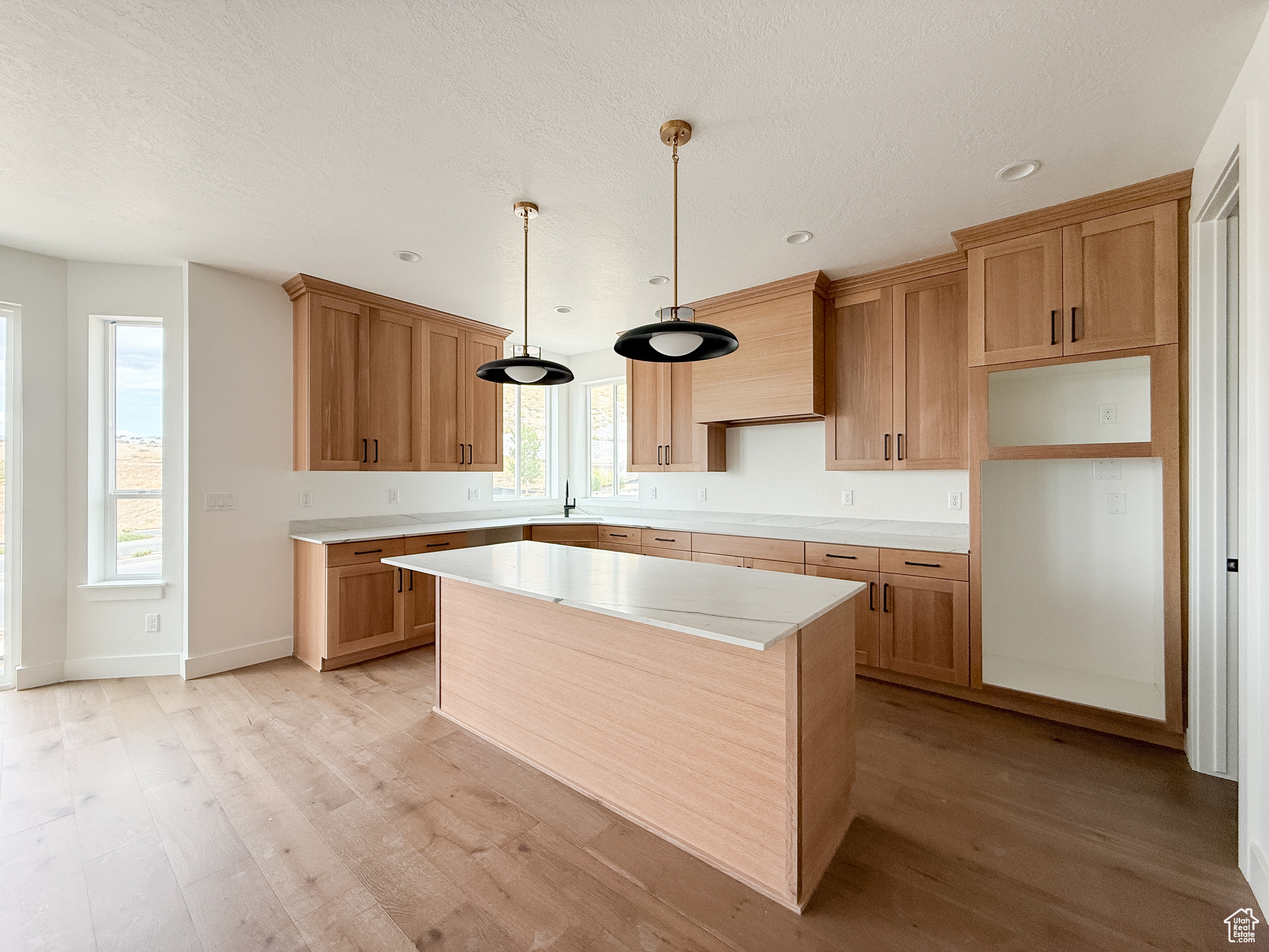 FOX CANYON - Residential