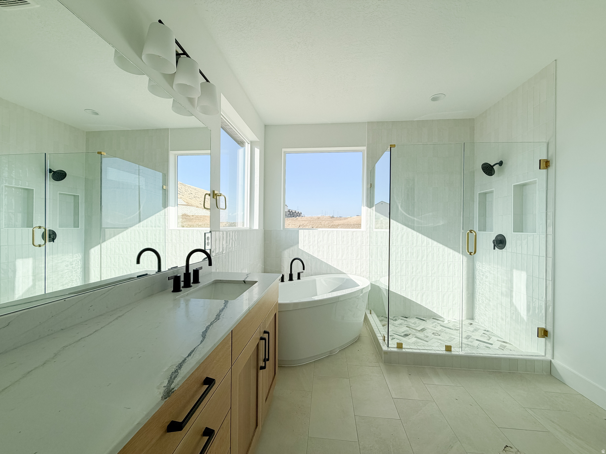 FOX CANYON - Residential