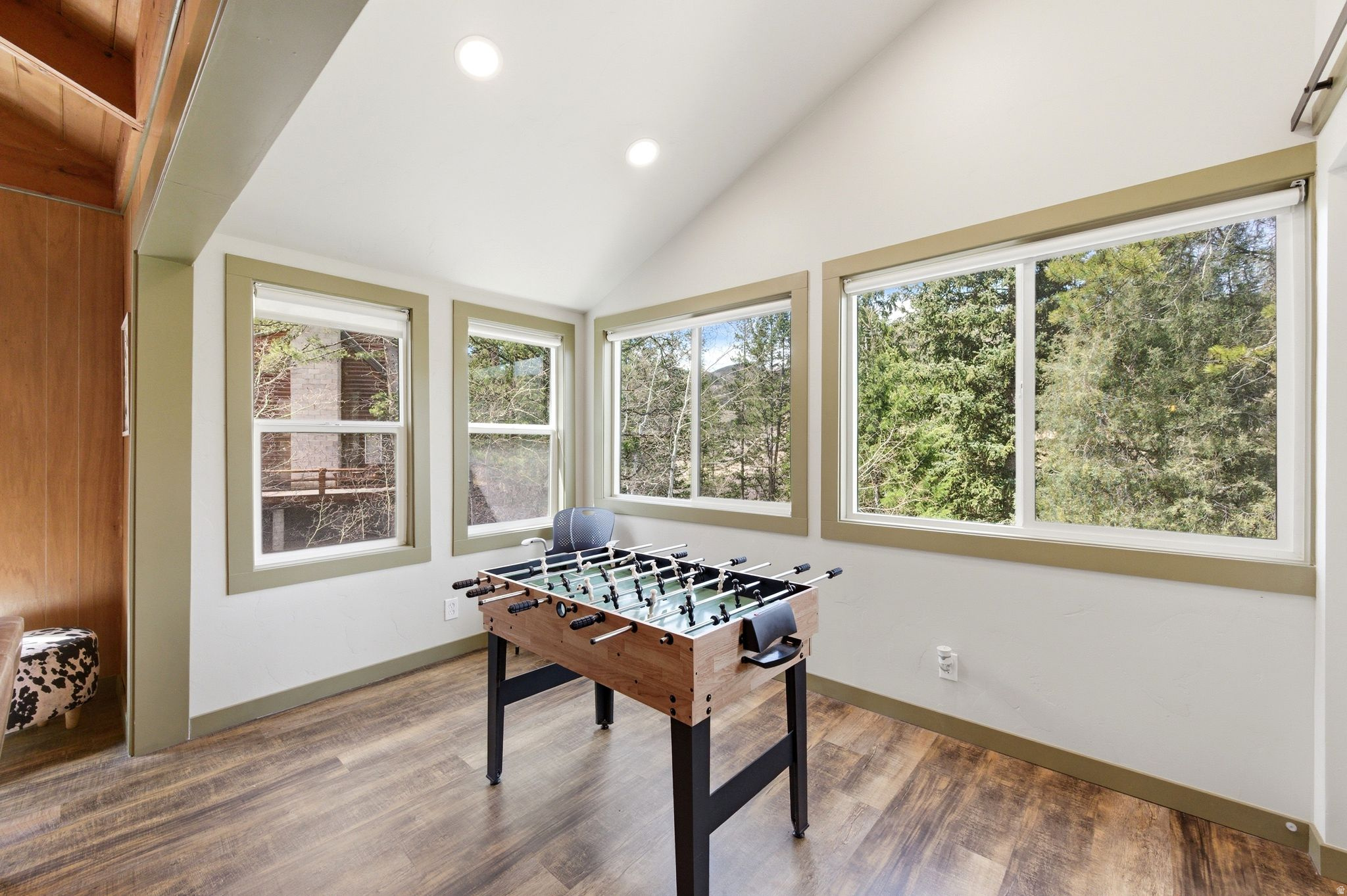 HIDDEN LAKE - Residential