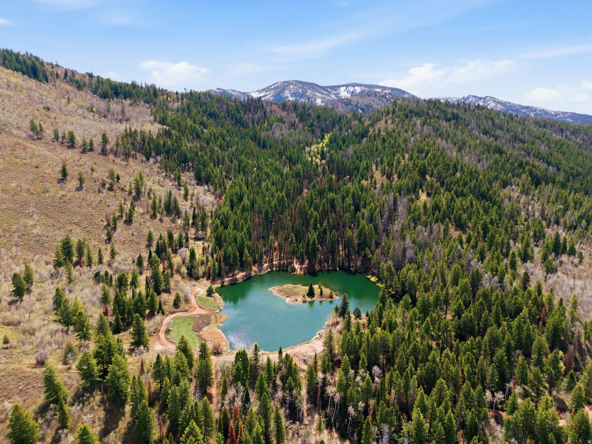 HIDDEN LAKE - Residential