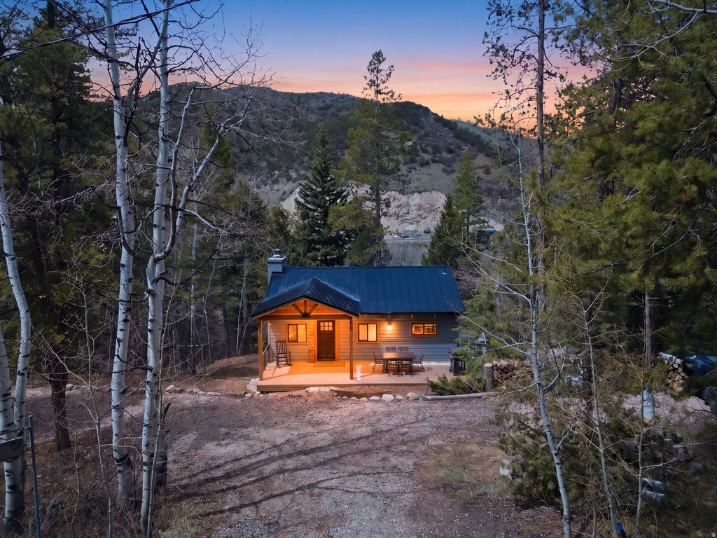 Photo of 3417 RIVER VU DR #97 96, Oakley, UT 84055 (MLS # 2151649)