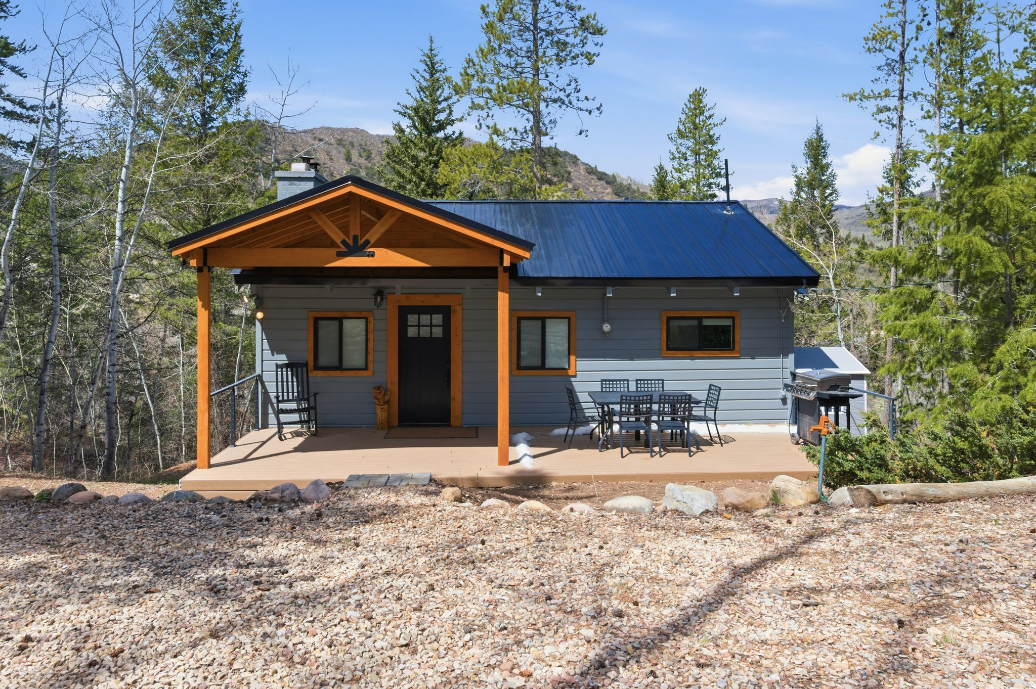 HIDDEN LAKE - Residential