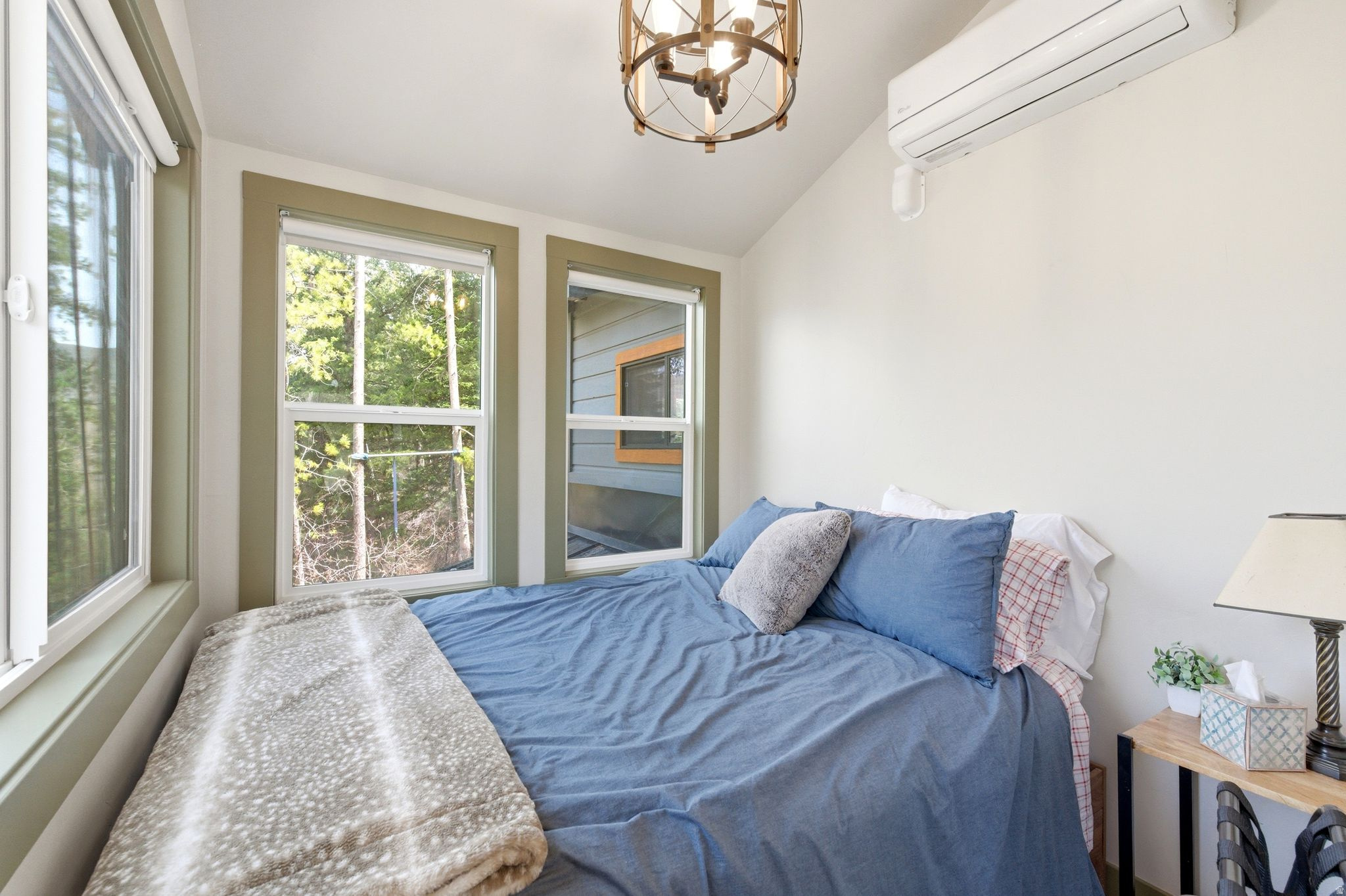 HIDDEN LAKE - Residential