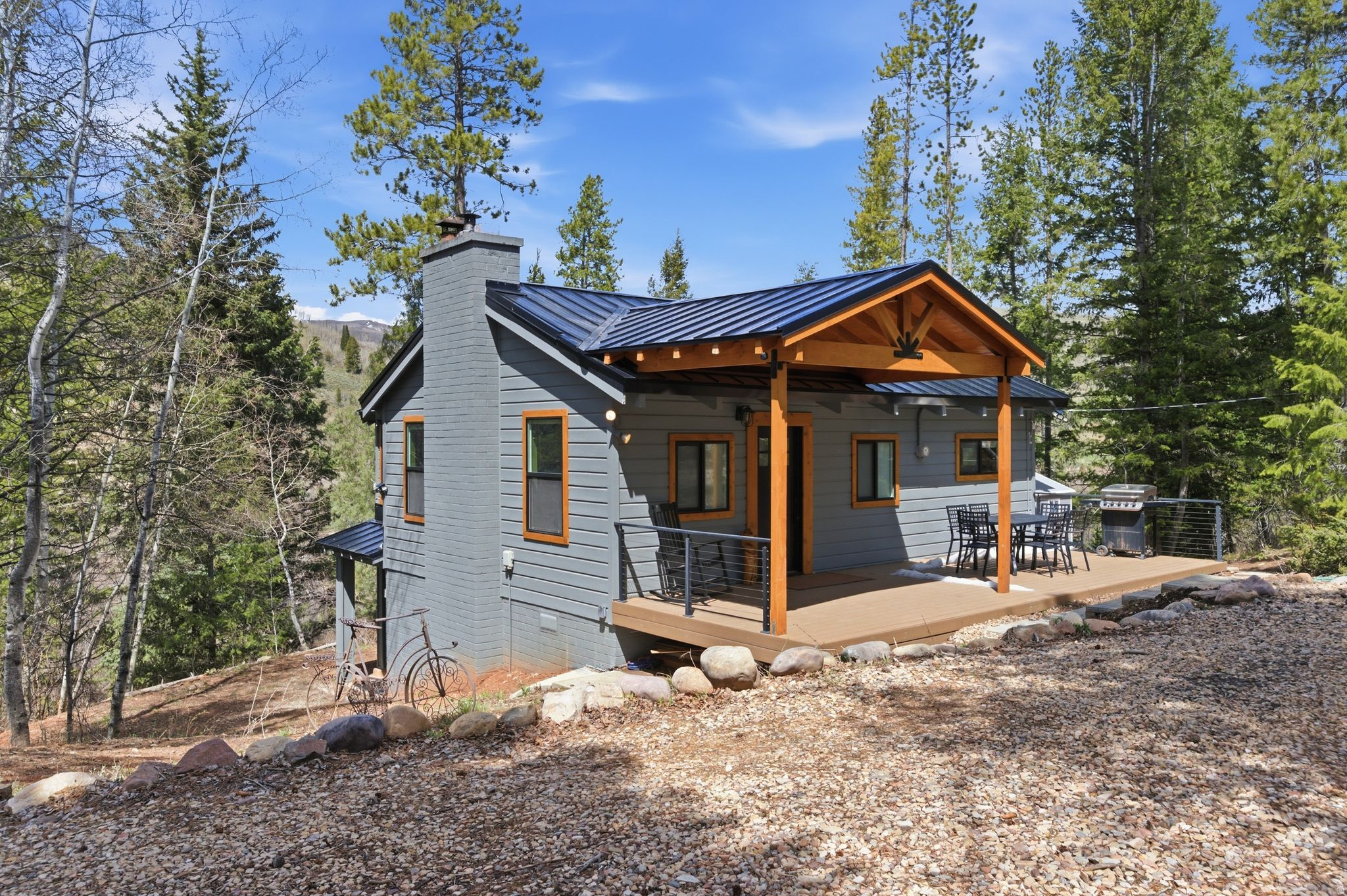 HIDDEN LAKE - Residential