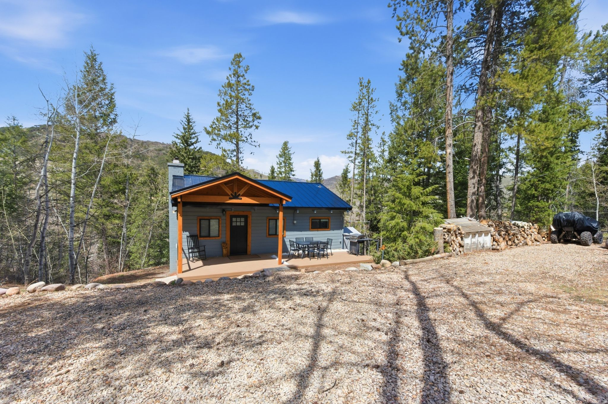 HIDDEN LAKE - Residential