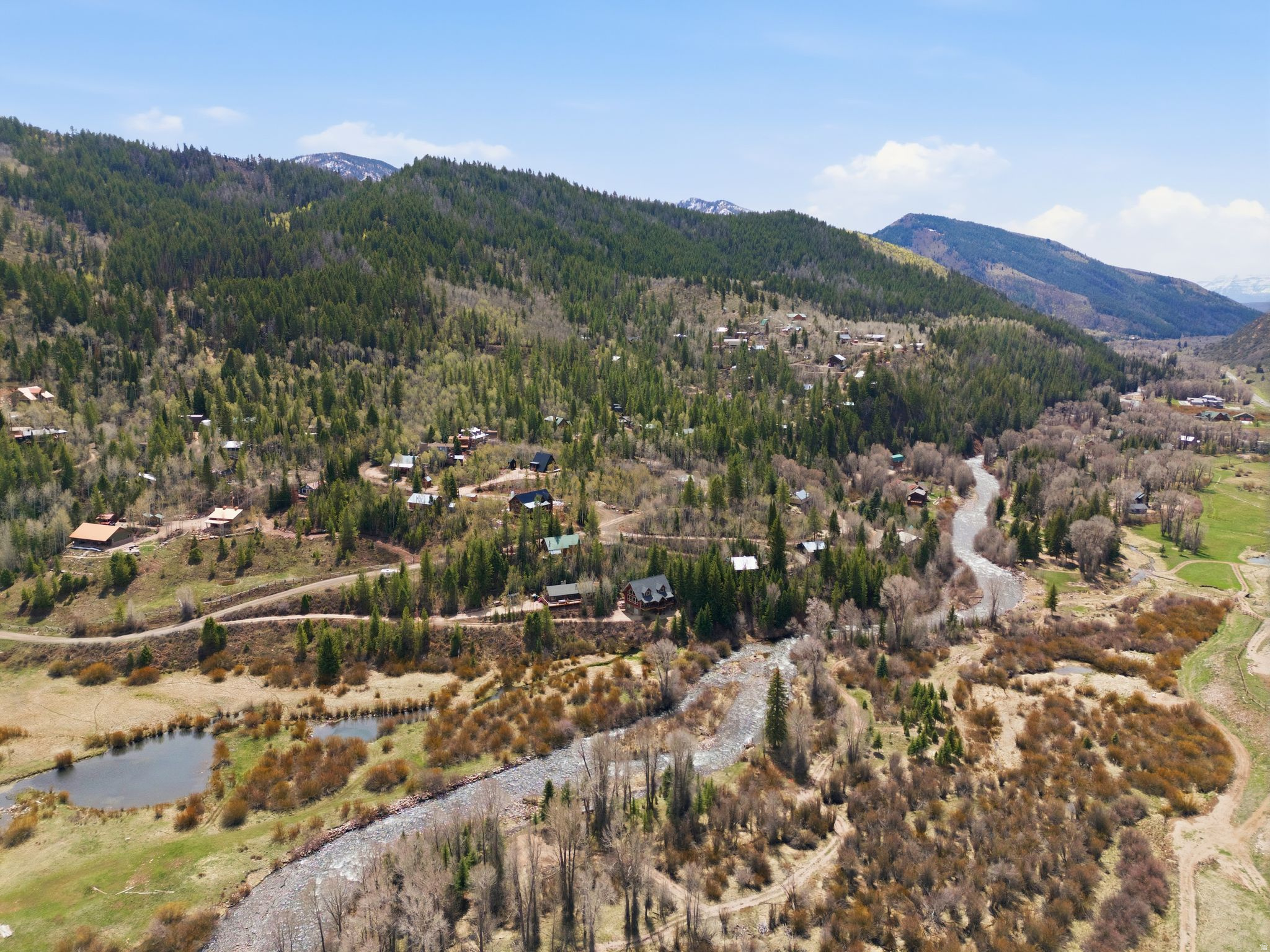 HIDDEN LAKE - Residential