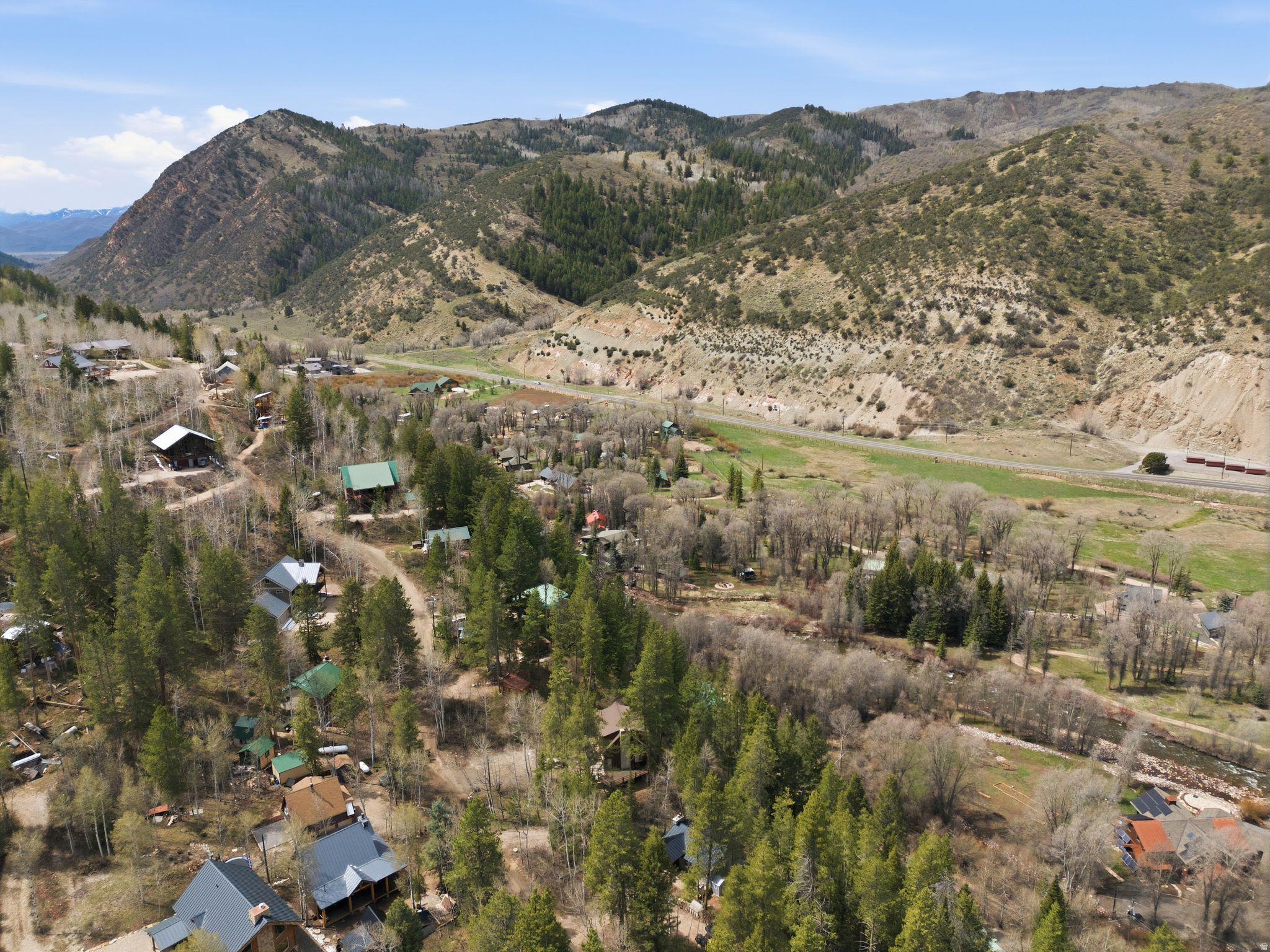 HIDDEN LAKE - Residential