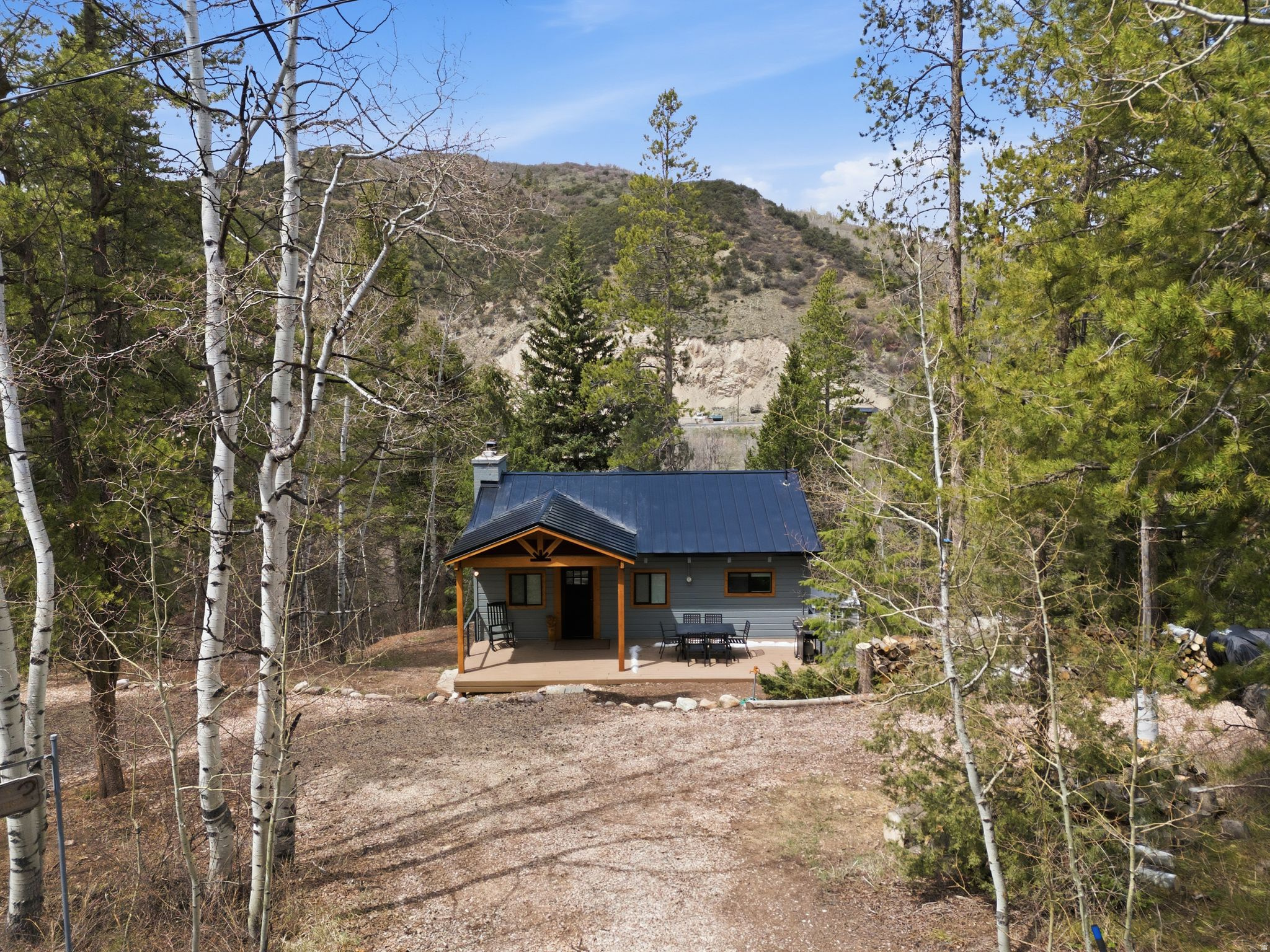 HIDDEN LAKE - Residential