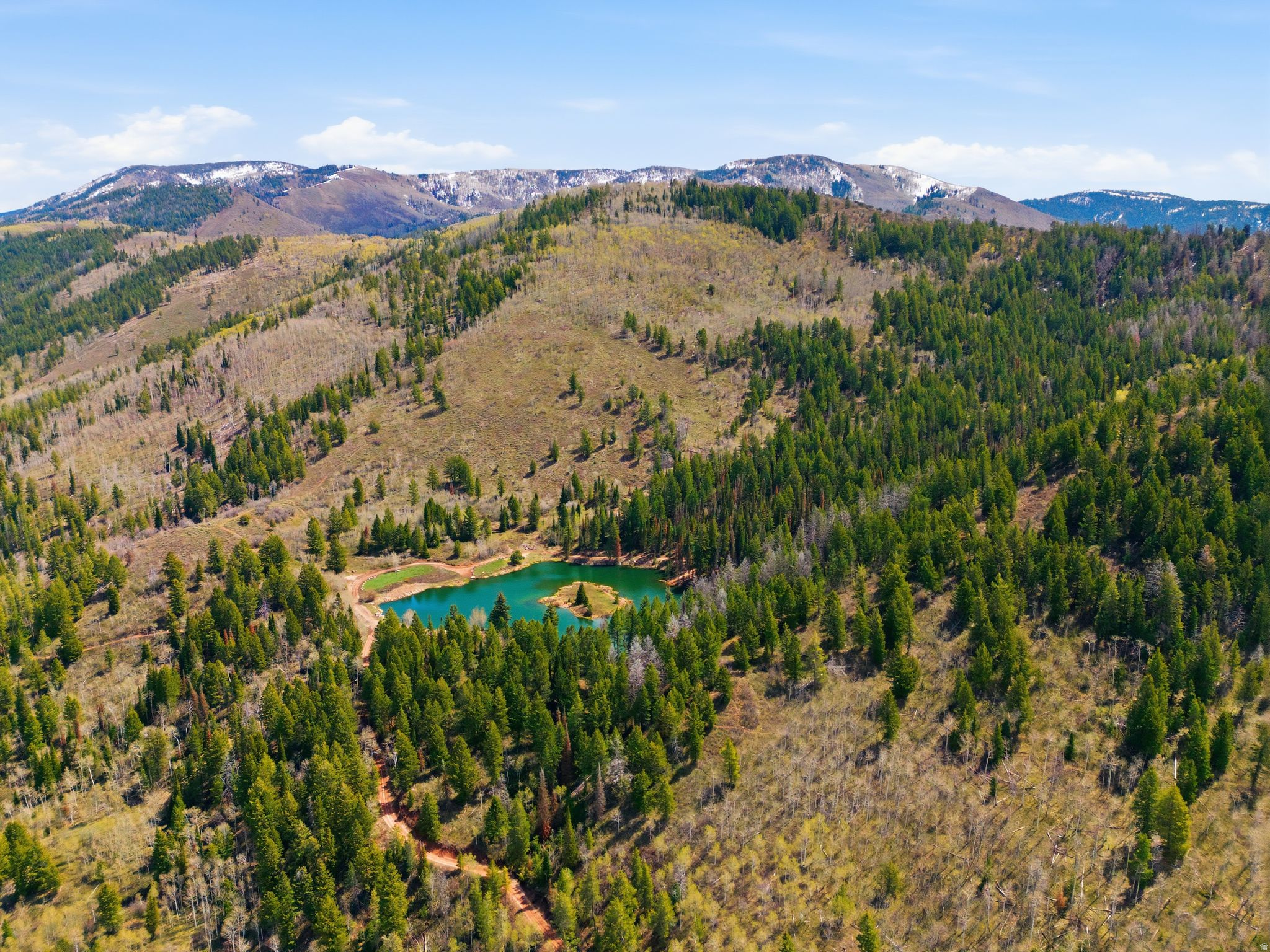 HIDDEN LAKE - Residential