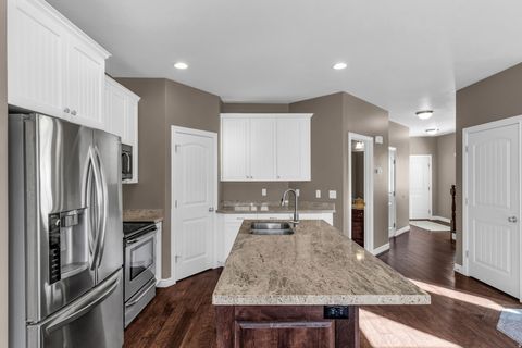 Tiny photo for 1813 W 795 S #231, Orem, UT 84058 (MLS # 2144092)