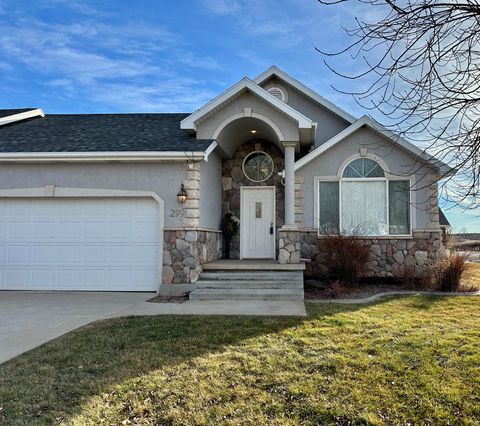 Tiny photo for 299 W 100 N, Roosevelt, UT 84066 (MLS # 2126082)