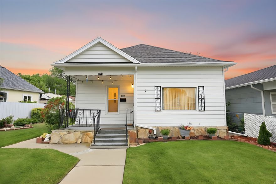 Step into this darling bungalow, ideally located near the downtown area and set on a generously sized lot with extra-large storage sheds and an inviting covered patio. The open and bright floor plan fills the space with natural light, creating a warm and welcoming ambiance. Nearby, you'll find a variety of dining options, shopping, and entertainment, adding convenience to everyday living. This home is ready for your personal touch-envision it becoming your next cherished haven.