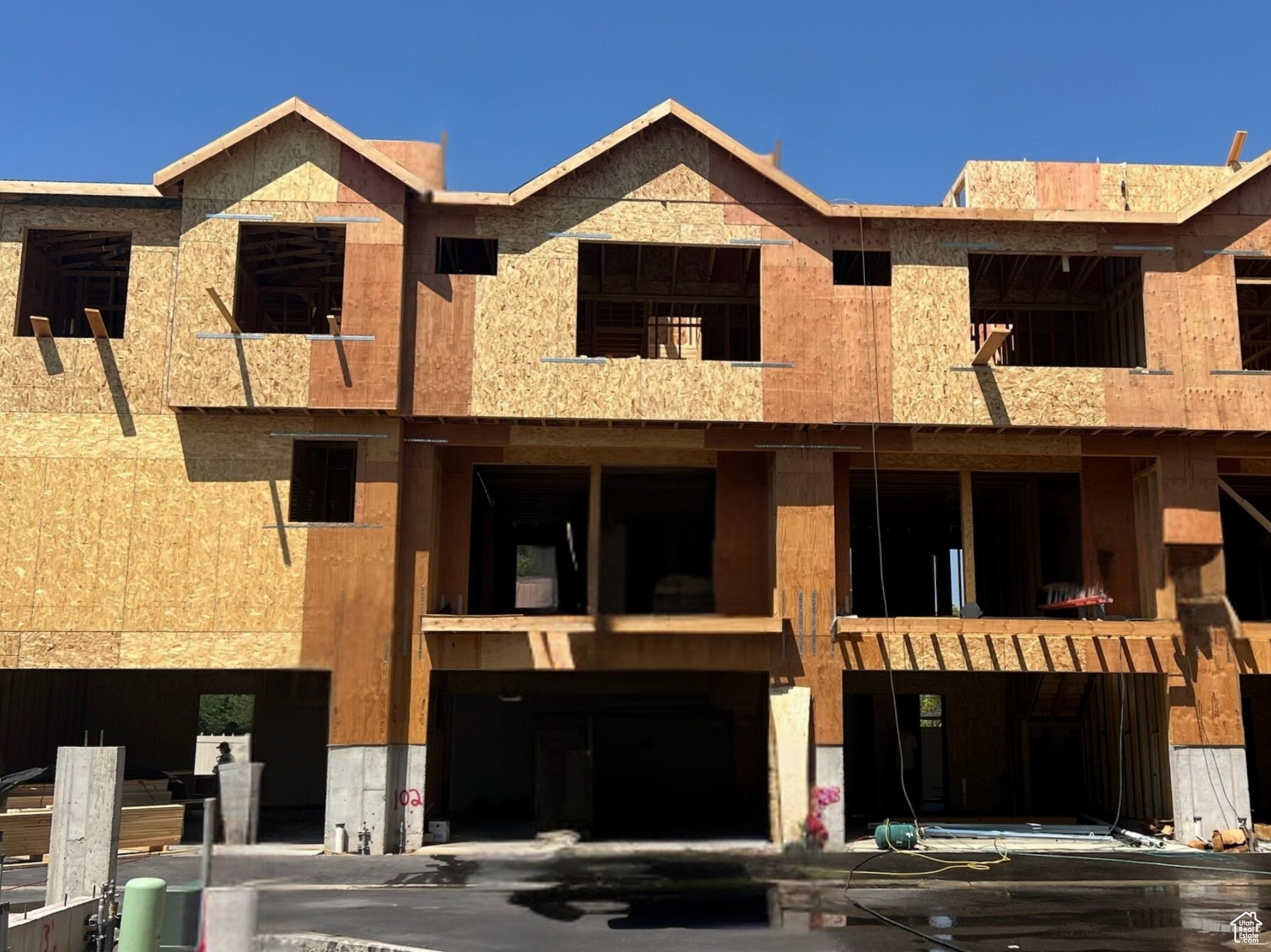 COTTAGES AT HOLLADAY - Residential