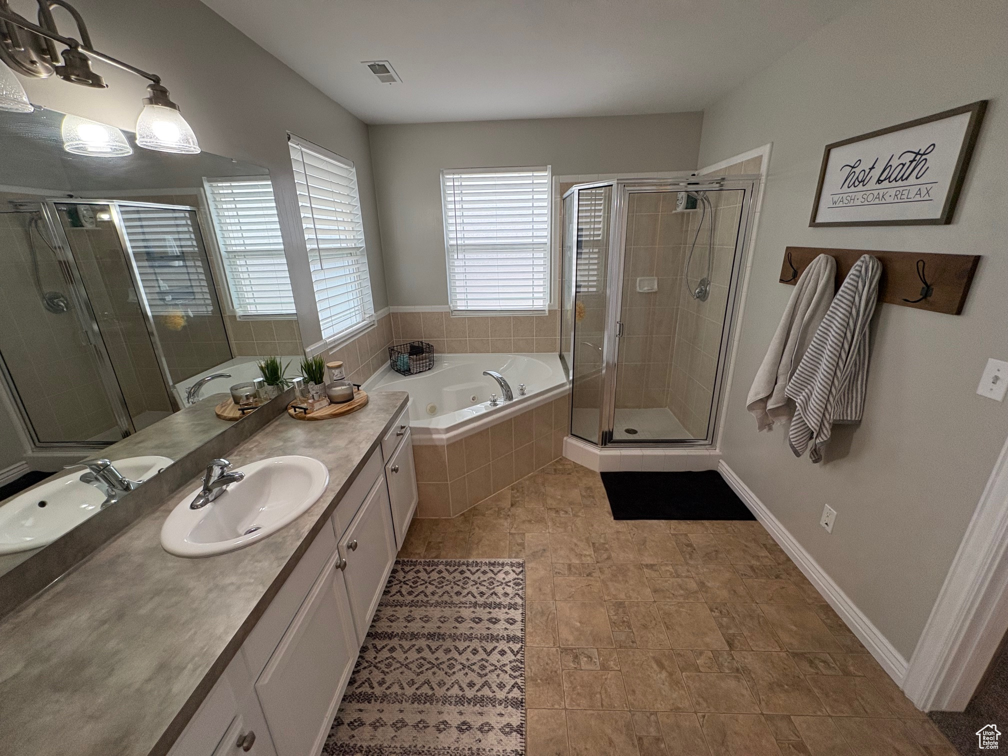 QUAIL HOLLOW - Residential