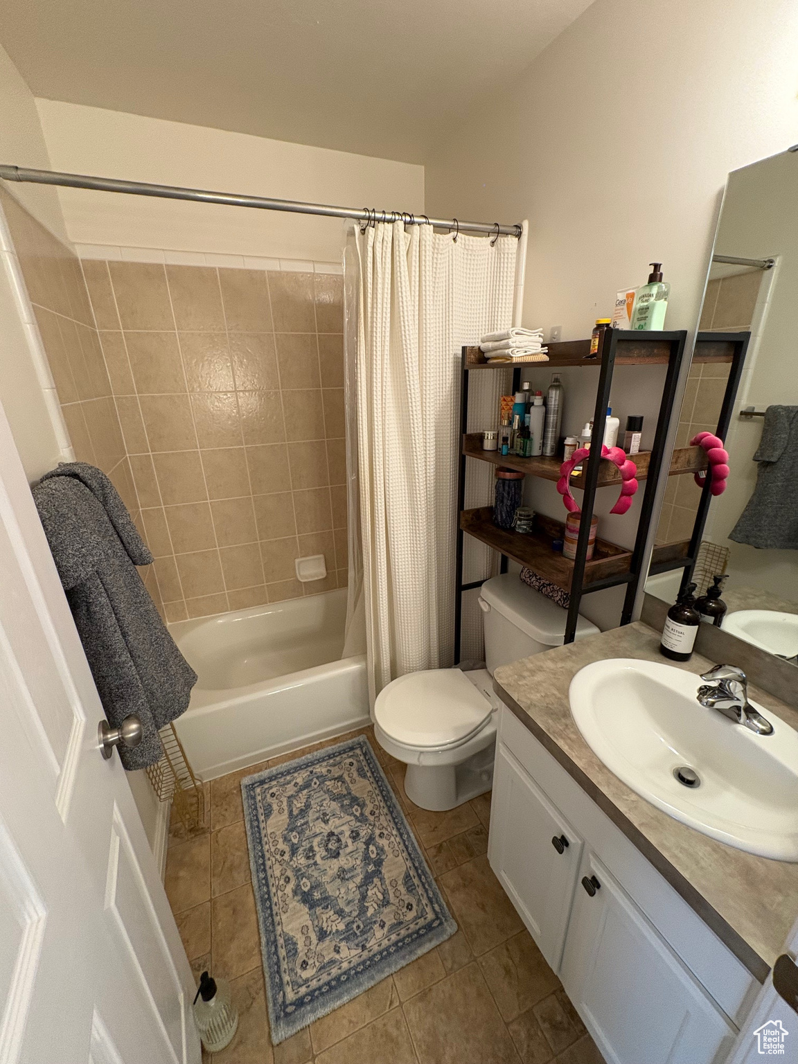 QUAIL HOLLOW - Residential