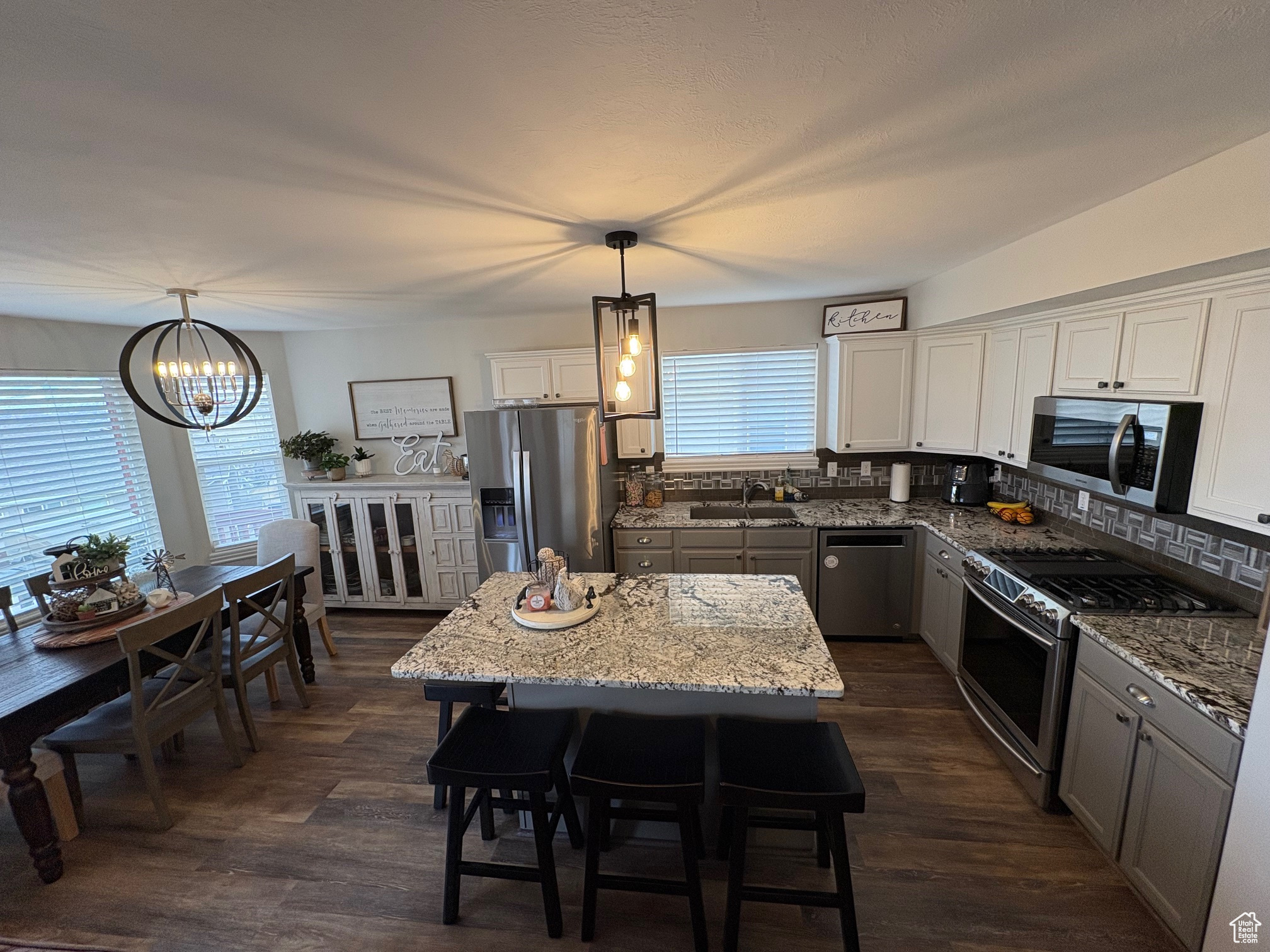 QUAIL HOLLOW - Residential