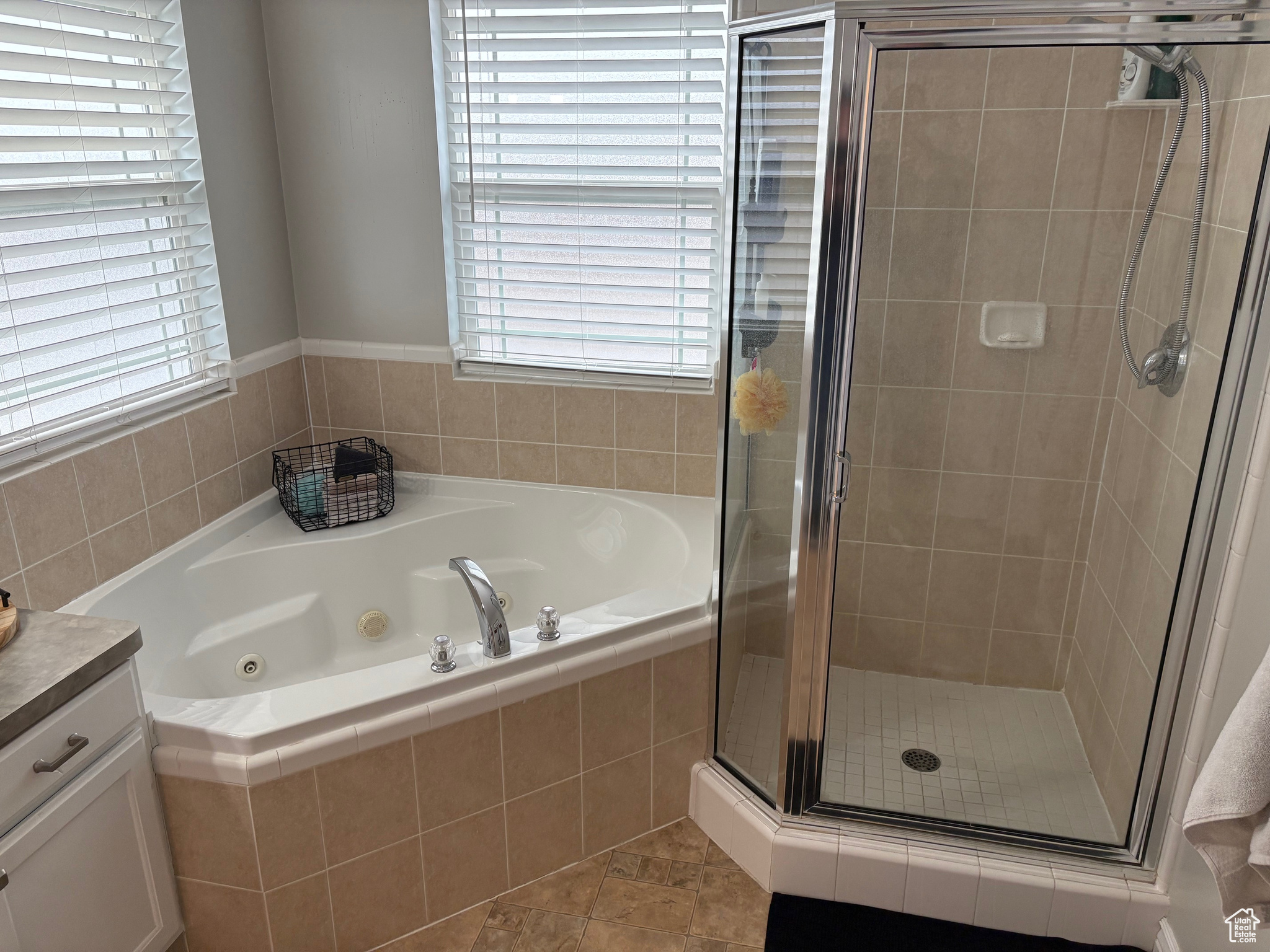 QUAIL HOLLOW - Residential