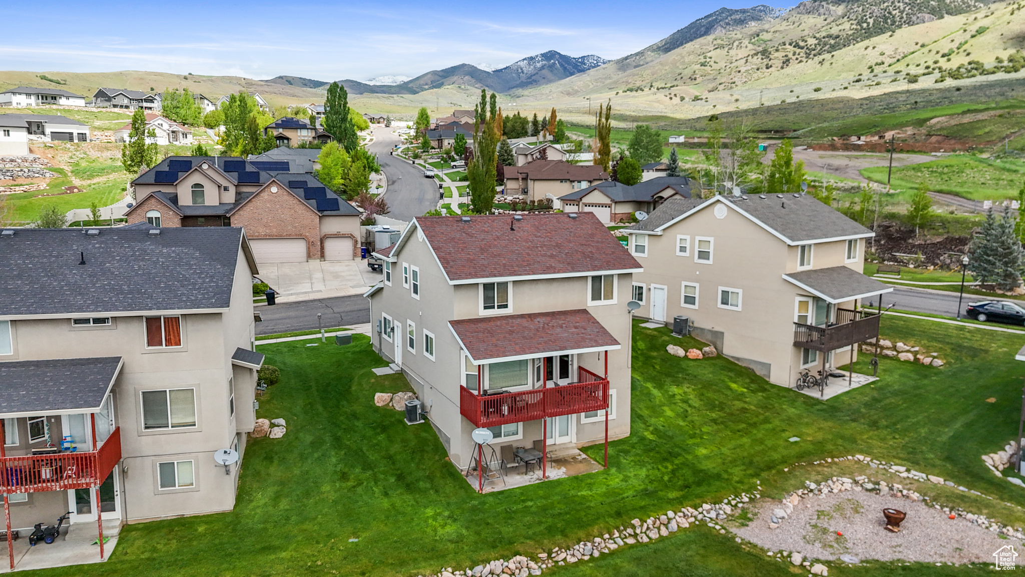 QUAIL HOLLOW - Residential