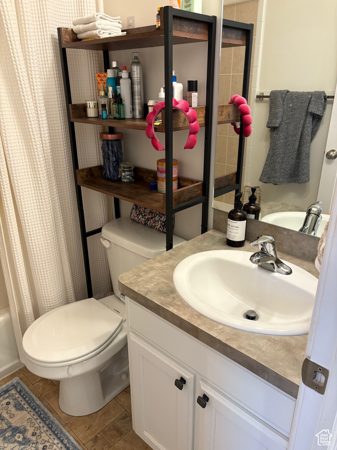 QUAIL HOLLOW - Residential