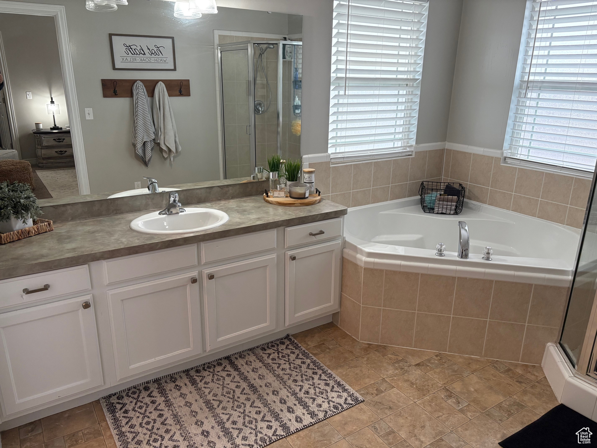 QUAIL HOLLOW - Residential