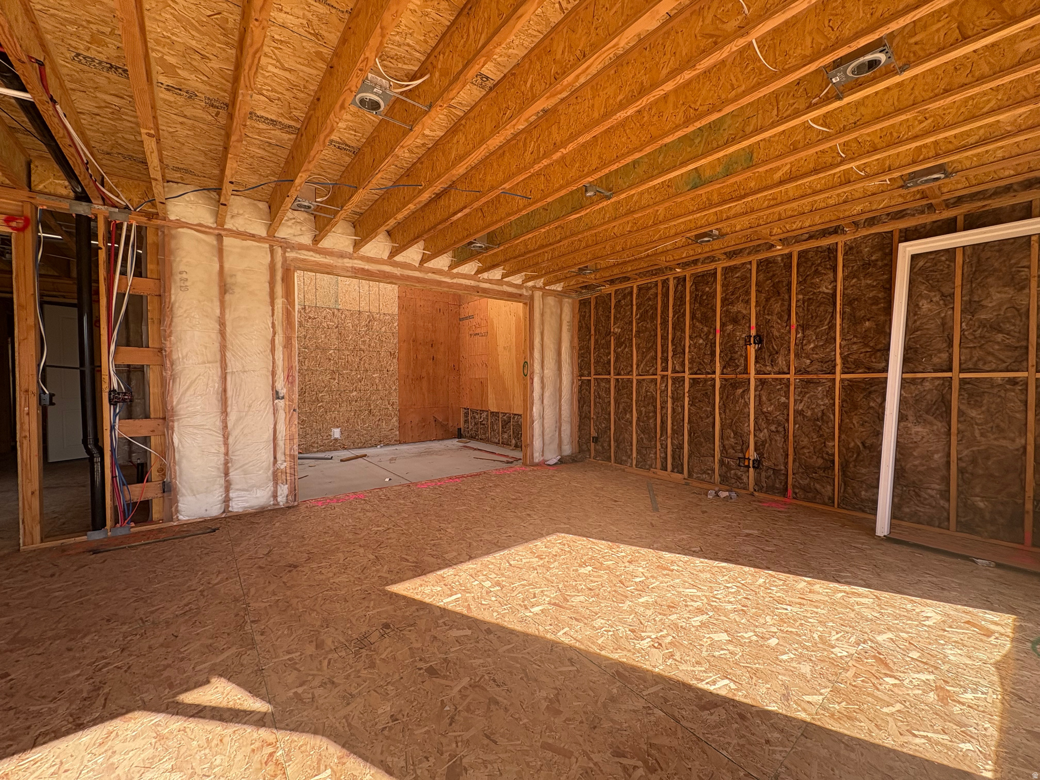 CAMDEN COMMONS - Residential