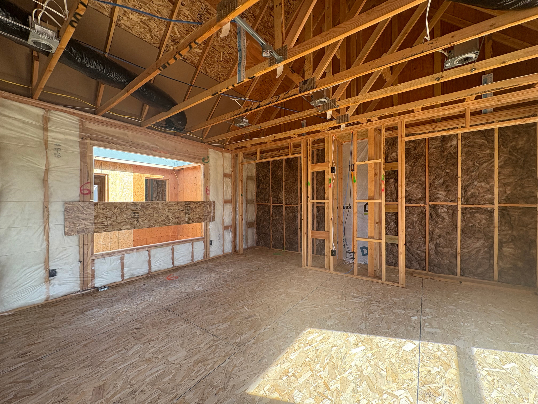 CAMDEN COMMONS - Residential