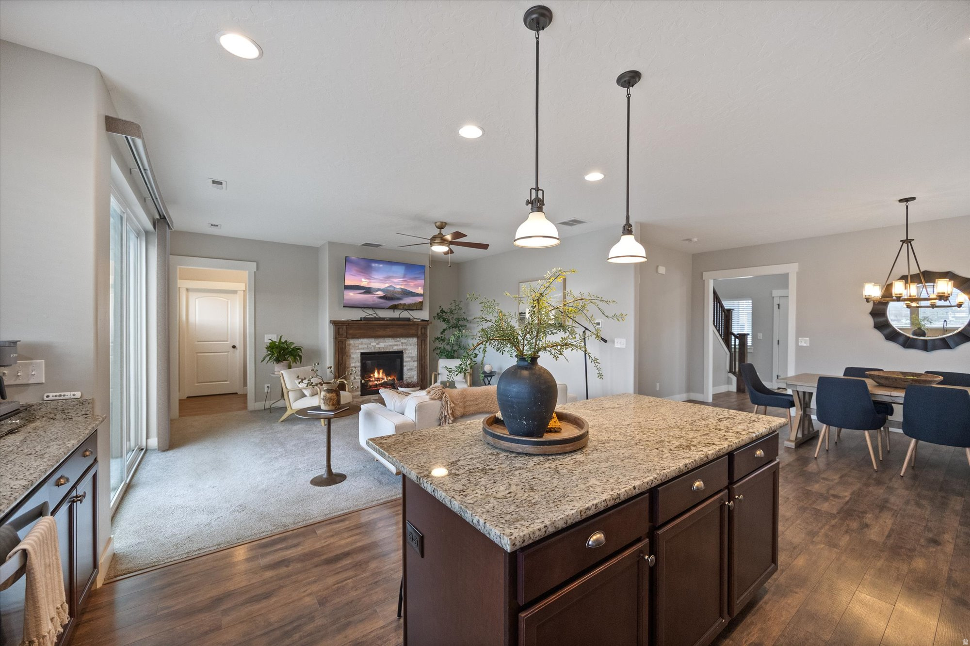 SCENIC MOUNTAIN - Residential