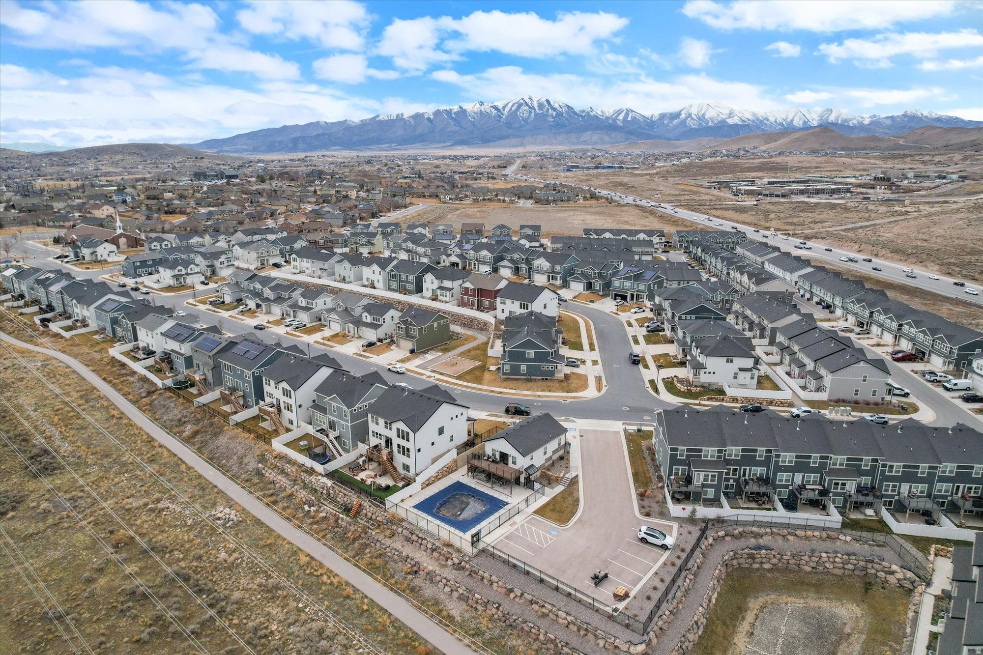 SCENIC MOUNTAIN - Residential