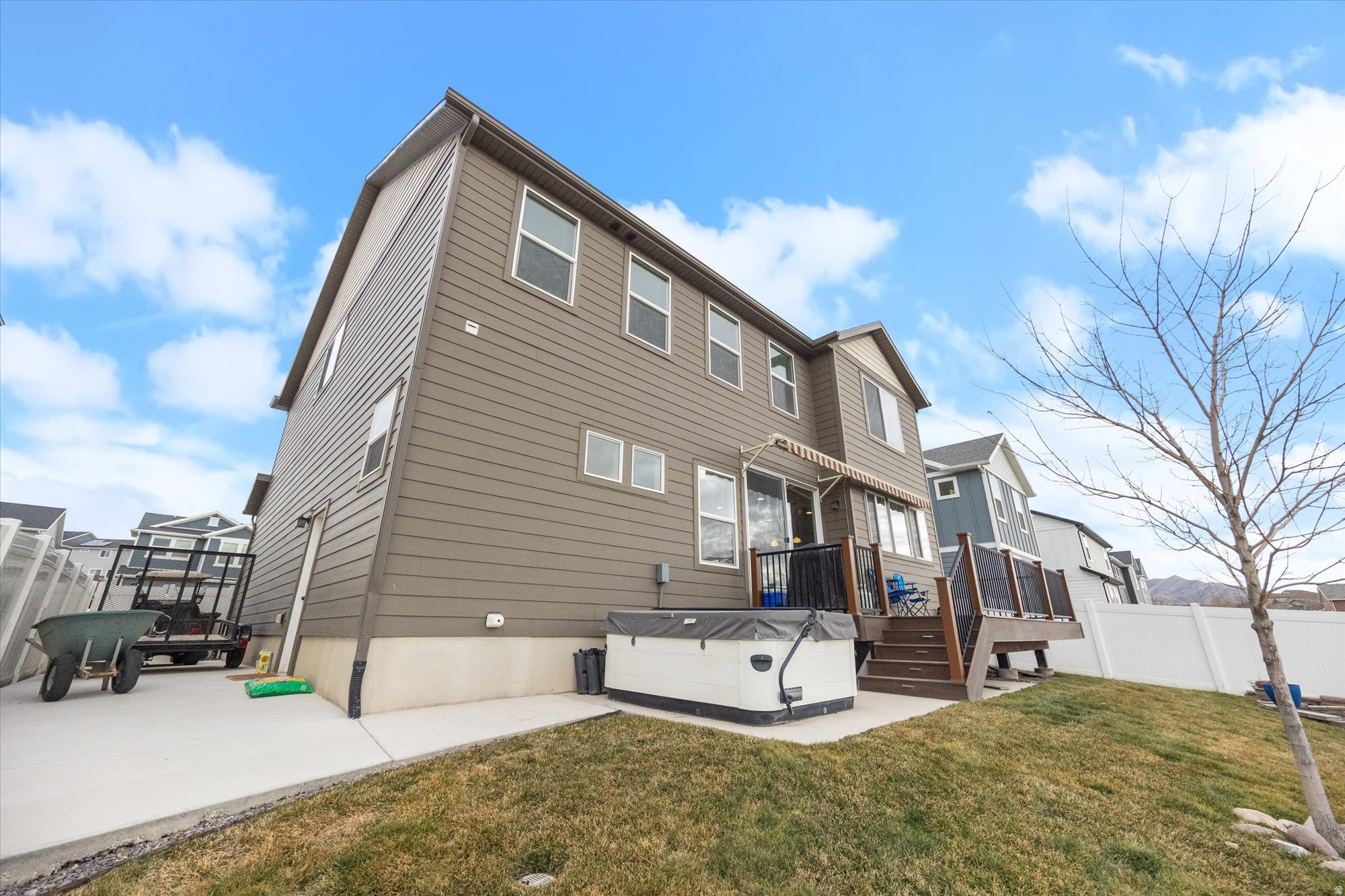 SCENIC MOUNTAIN - Residential