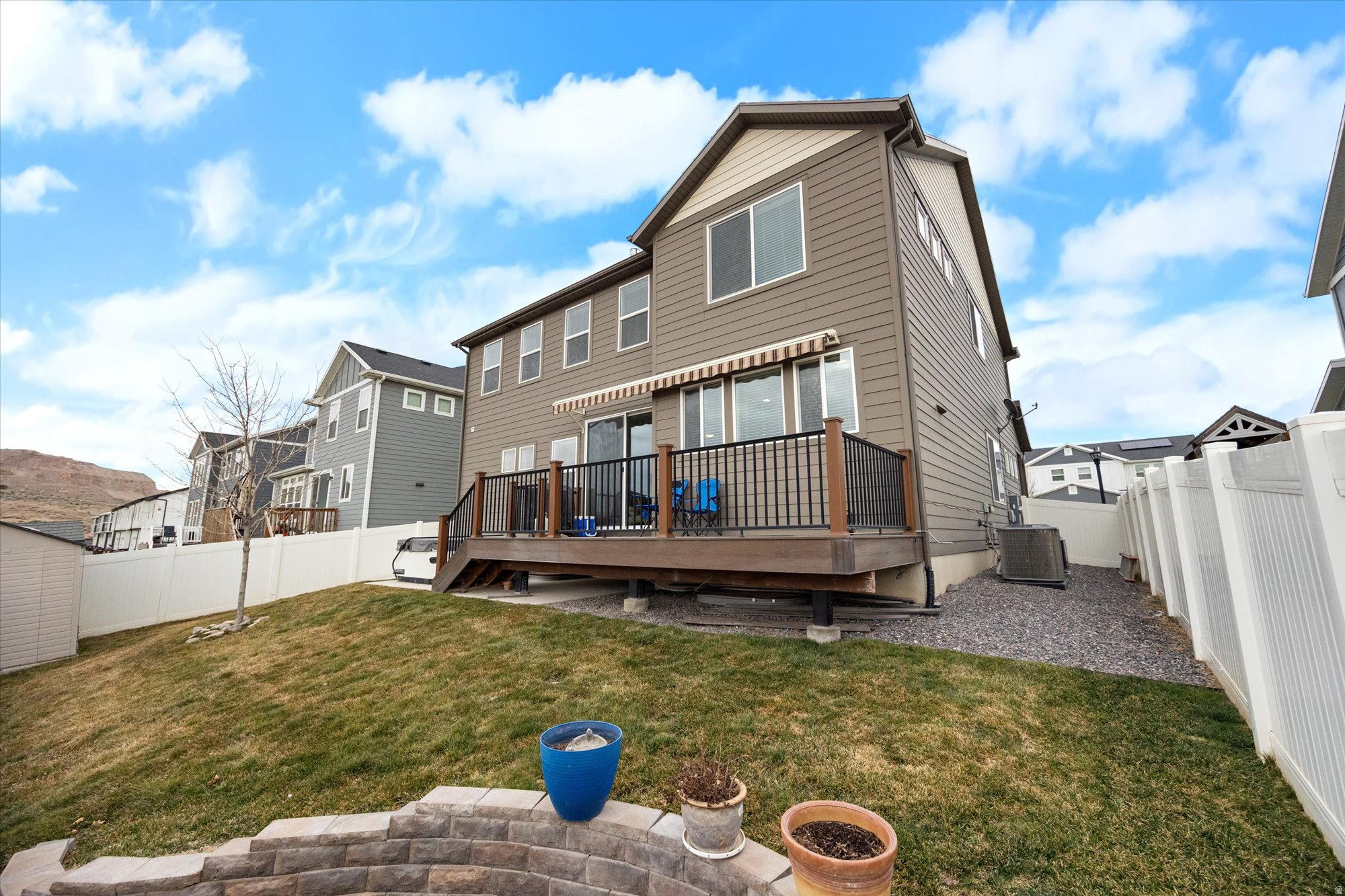 SCENIC MOUNTAIN - Residential