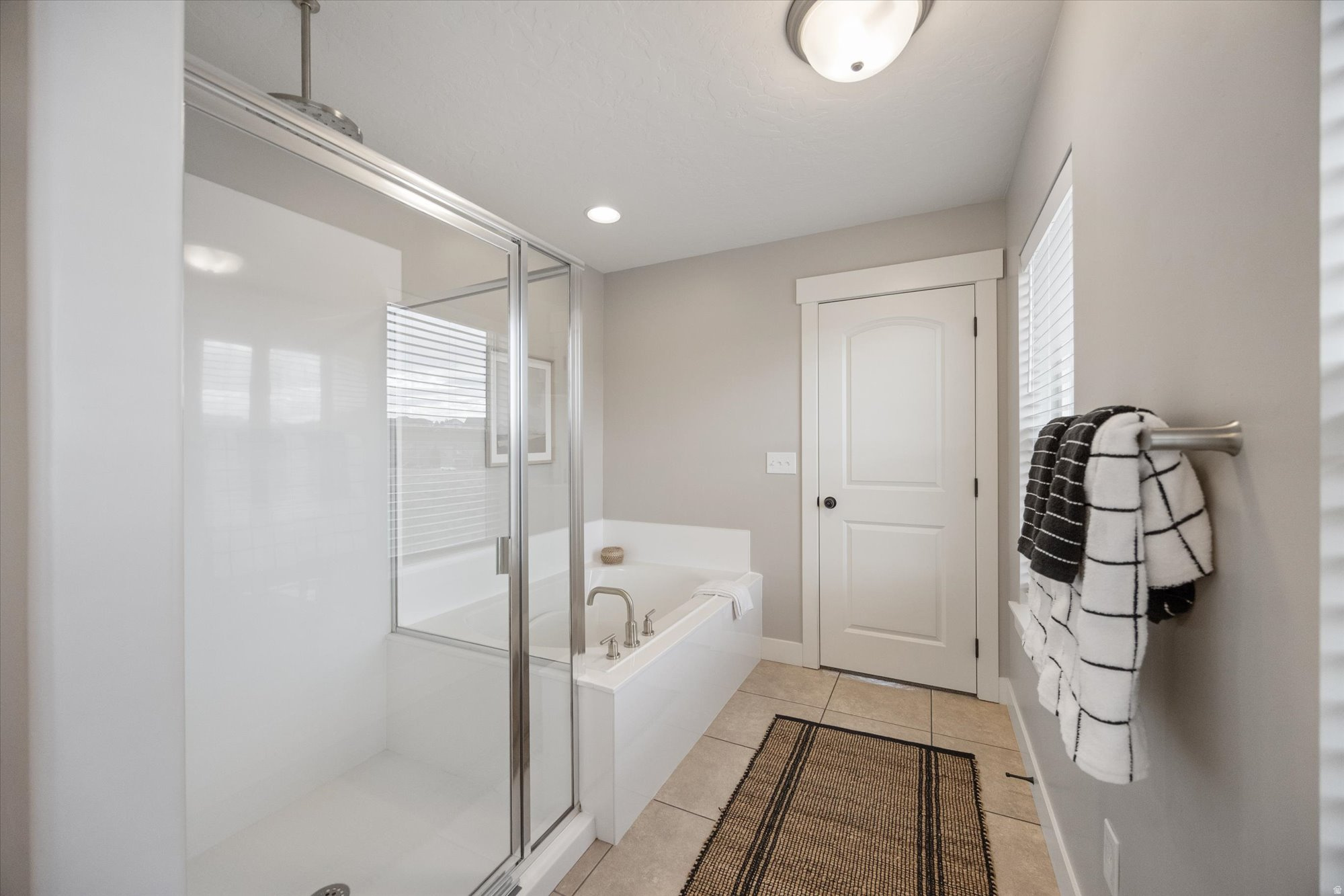 SCENIC MOUNTAIN - Residential