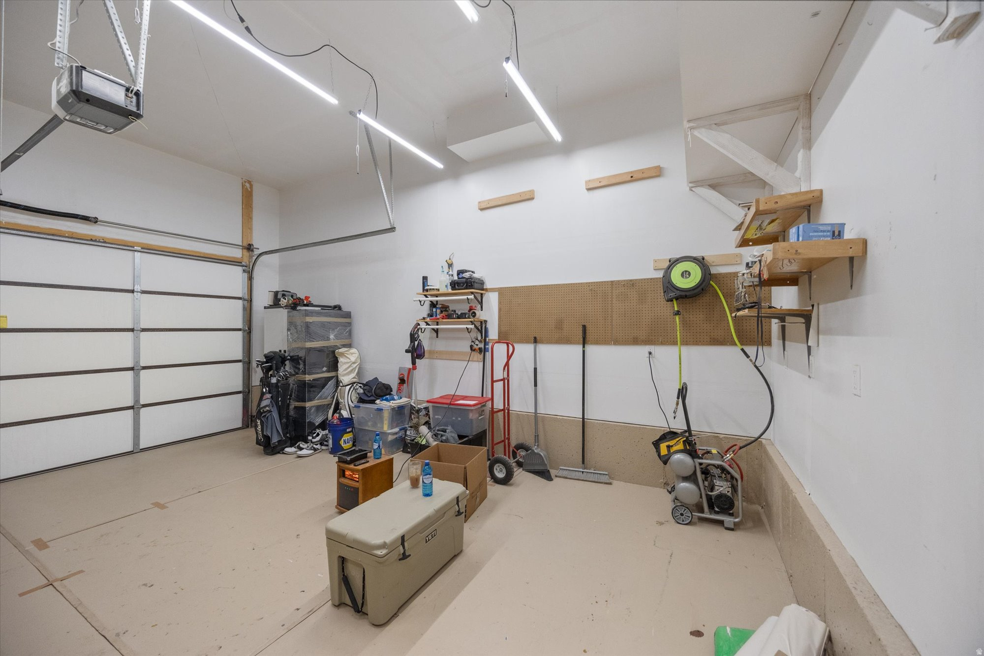 SCENIC MOUNTAIN - Residential