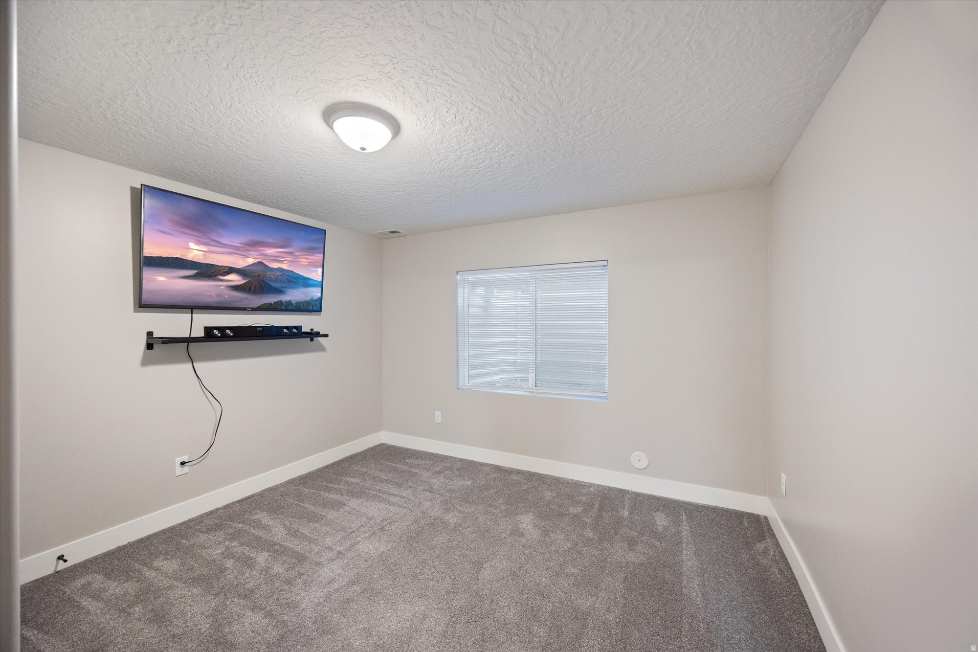 SCENIC MOUNTAIN - Residential