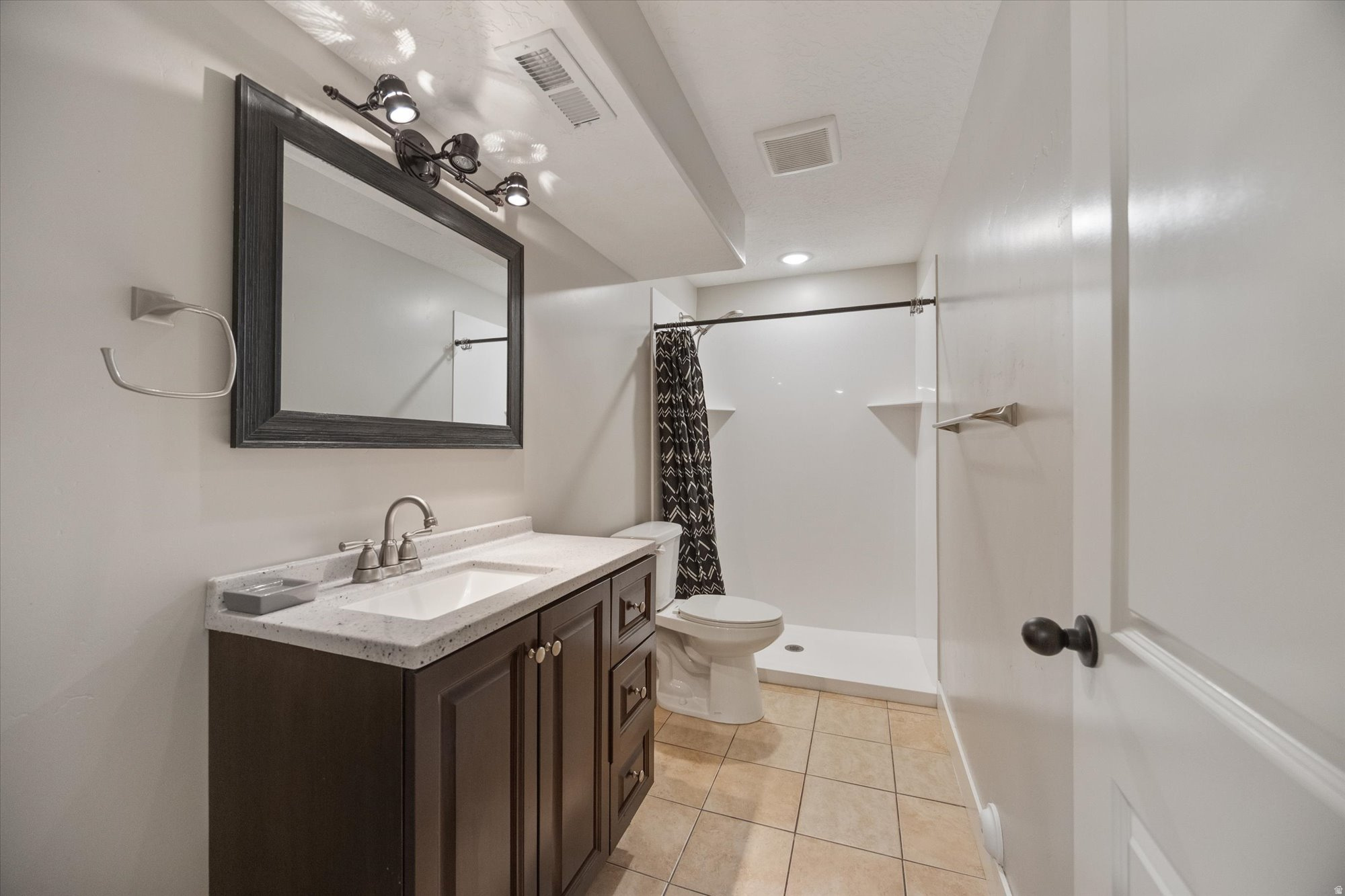 SCENIC MOUNTAIN - Residential