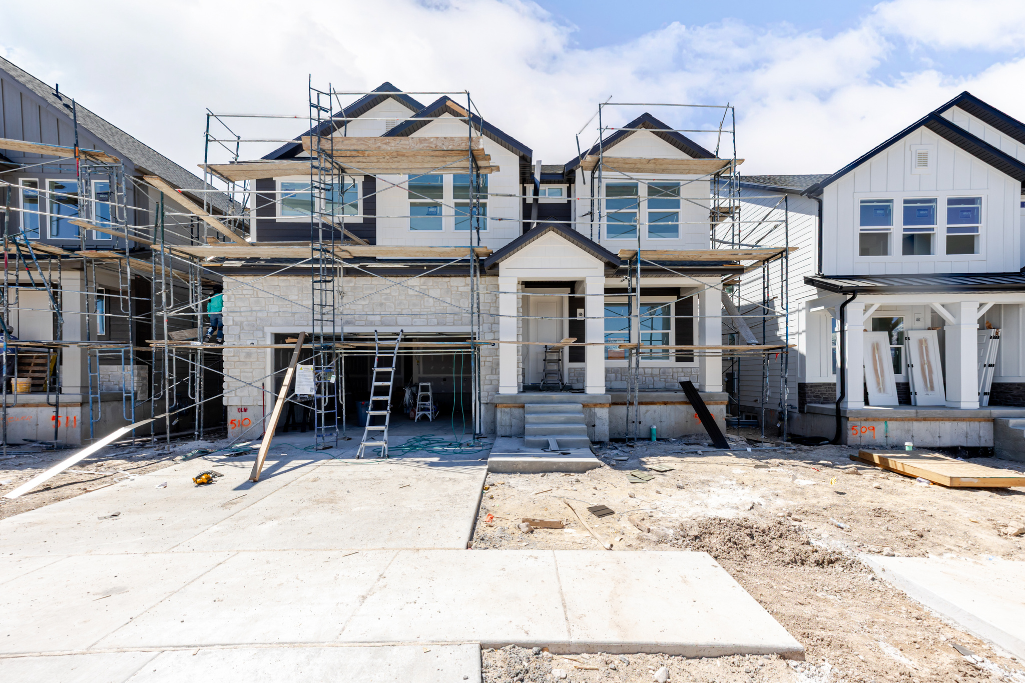 RIVER POINT - Residential