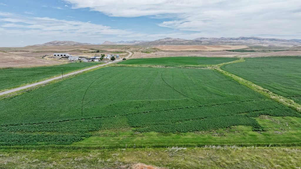 Photo of 6800 N 1200 W, Preston, ID 83263 (MLS # 2127690)