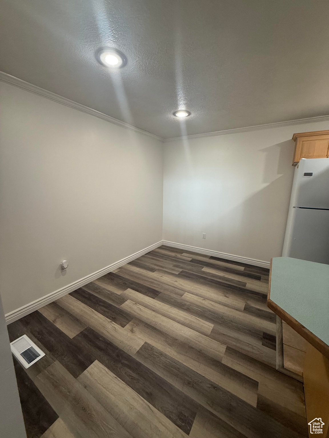 RIVERSIDE AVE CONDO - Residential