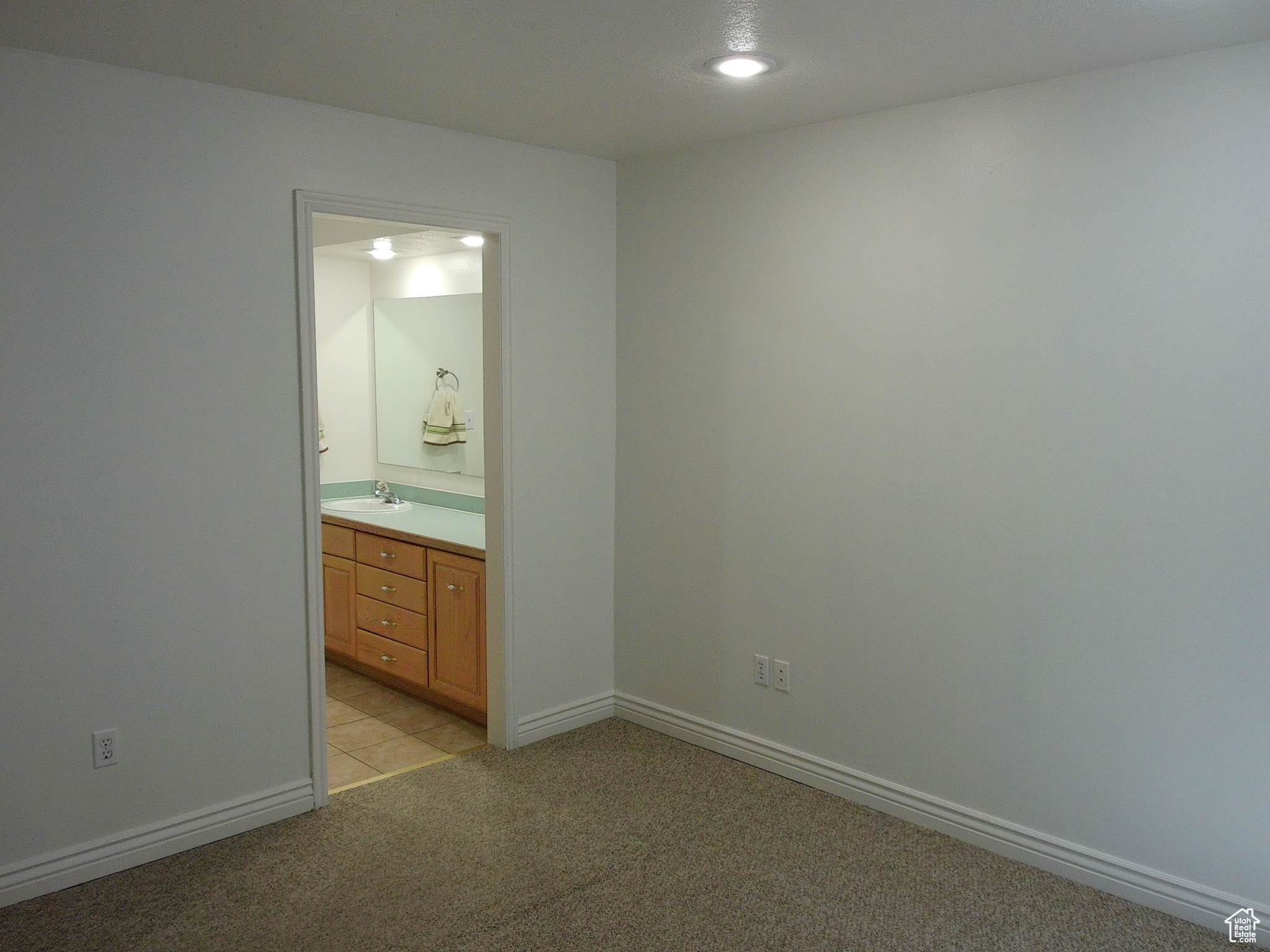 RIVERSIDE AVE CONDO - Residential